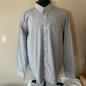 Untuckit Long Sleeve Shirt Size XXL